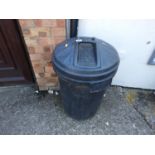 Plastic Lidded Dustbin