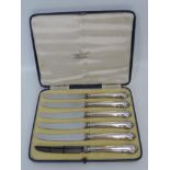 Cased Set of 6x Mappin and Webb Sheffield Silver Handled Butter Knives - 1941