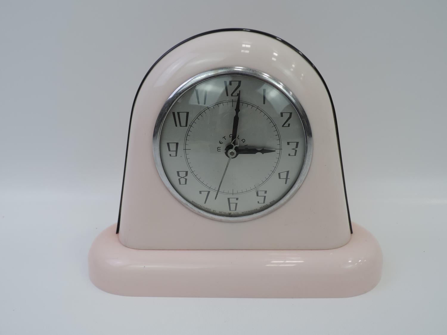 Retro 'Metalair' Clock