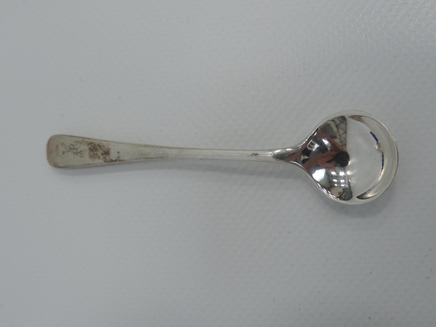 Lidded Three Footed London Silver Salt with Blue Glass Liner and Sheffield Silver Spoon - Image 4 of 7