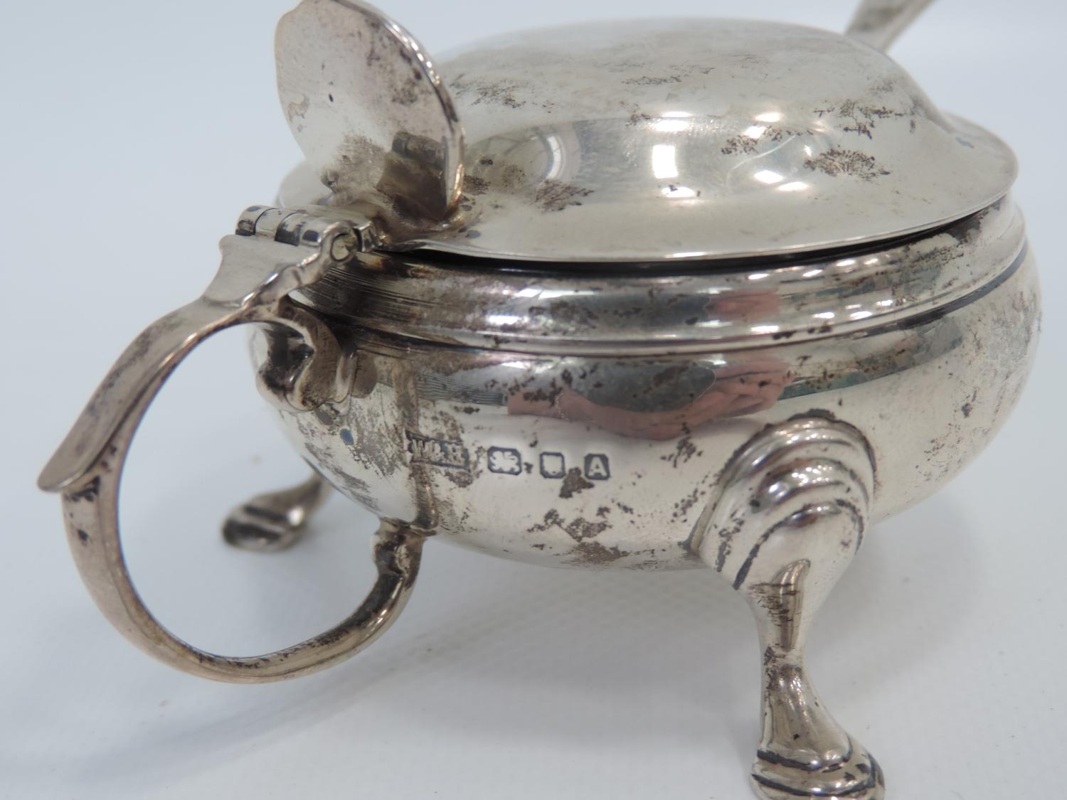 Lidded Three Footed London Silver Salt with Blue Glass Liner and Sheffield Silver Spoon - Image 7 of 7