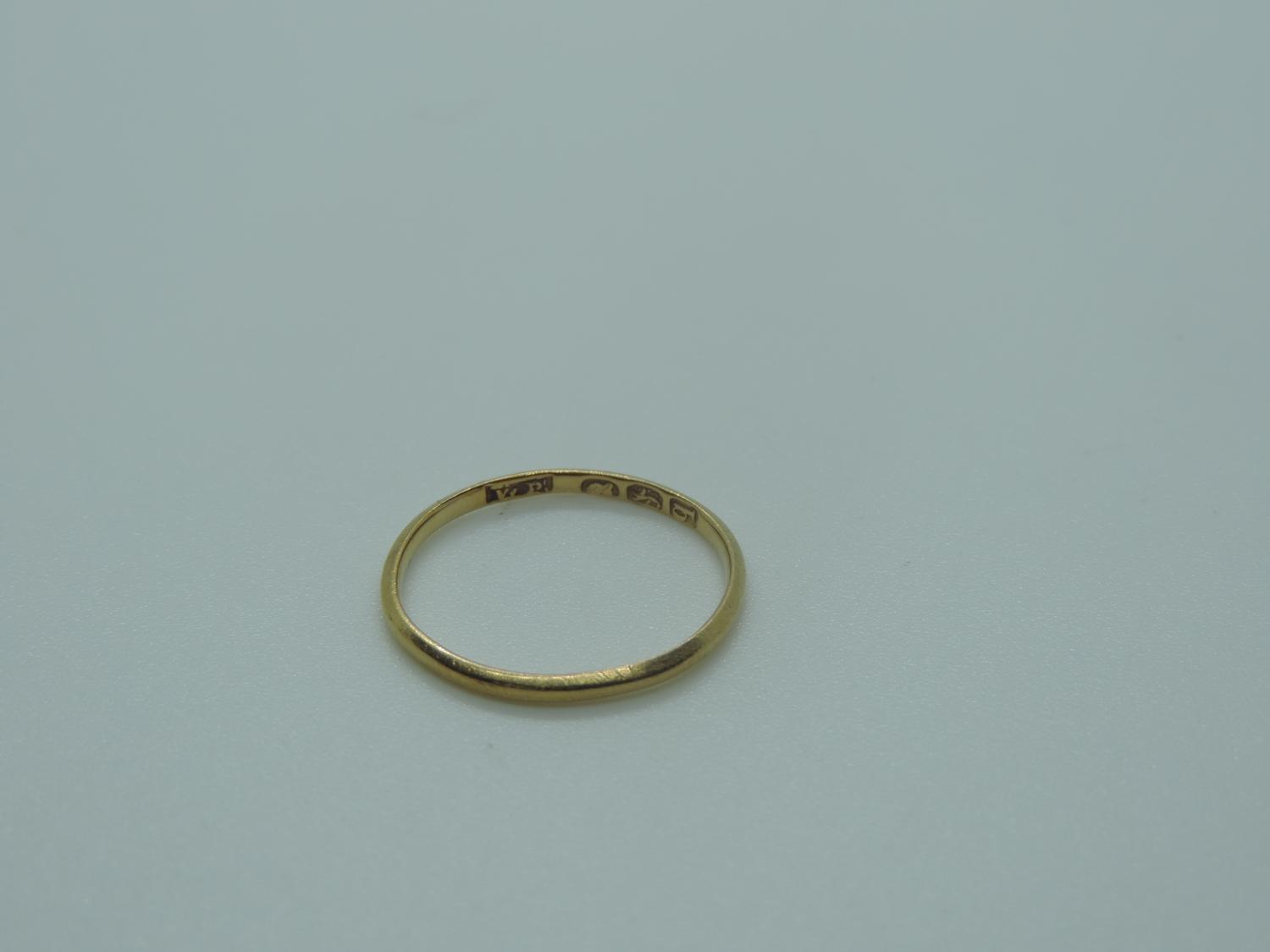 Georgian Exeter 22ct Gold Band - 1 gram - Image 2 of 2