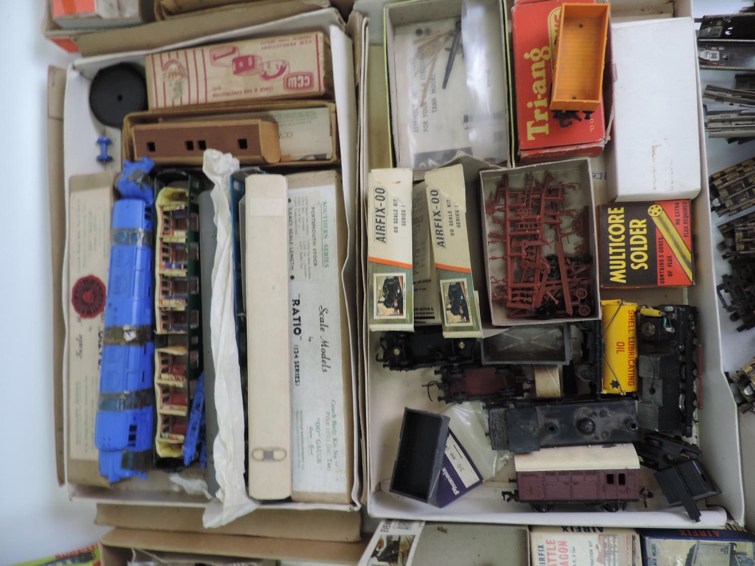 Large Quantity of Model Railway - Kit Master, Hornby, Airfix etc - Not All Box Contents Checked - Image 4 of 6