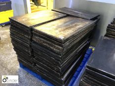 Approx. 150 Baking Trays, 30in x 18in, to pallet (please note there is a lift out charge of £10 plus