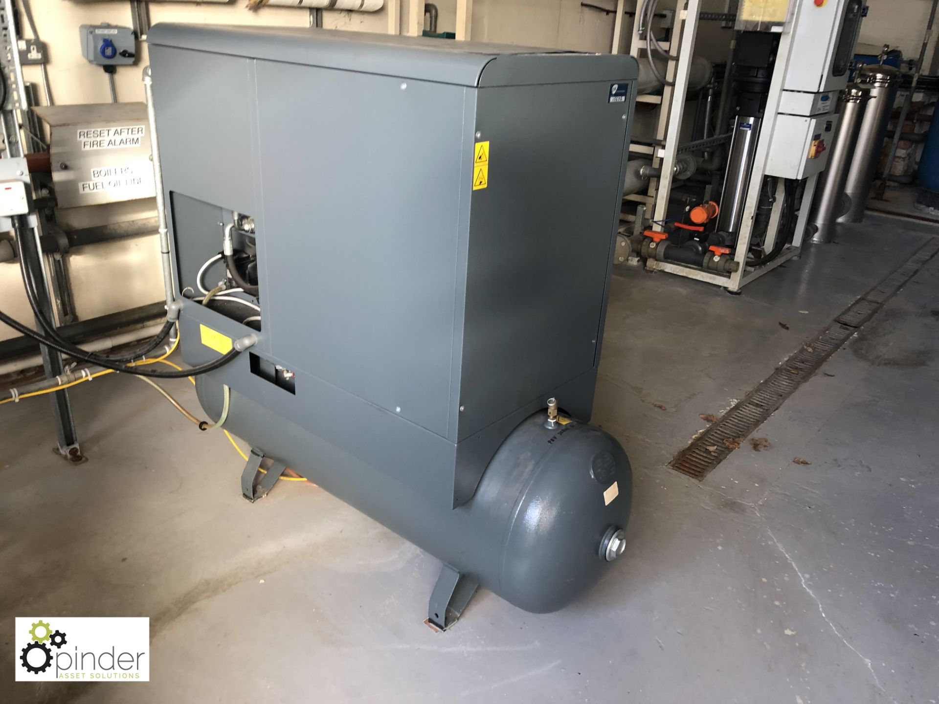 Atlas Copco GX5FF EP receiver mounted Packaged Air Compressor, with built in dryer, 200litre tank, - Image 3 of 6