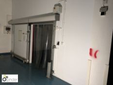 Insulated Cold Store, 6140mm x 5300mm, with 2 Searle KS45-6 evaporators and auto sliding door,