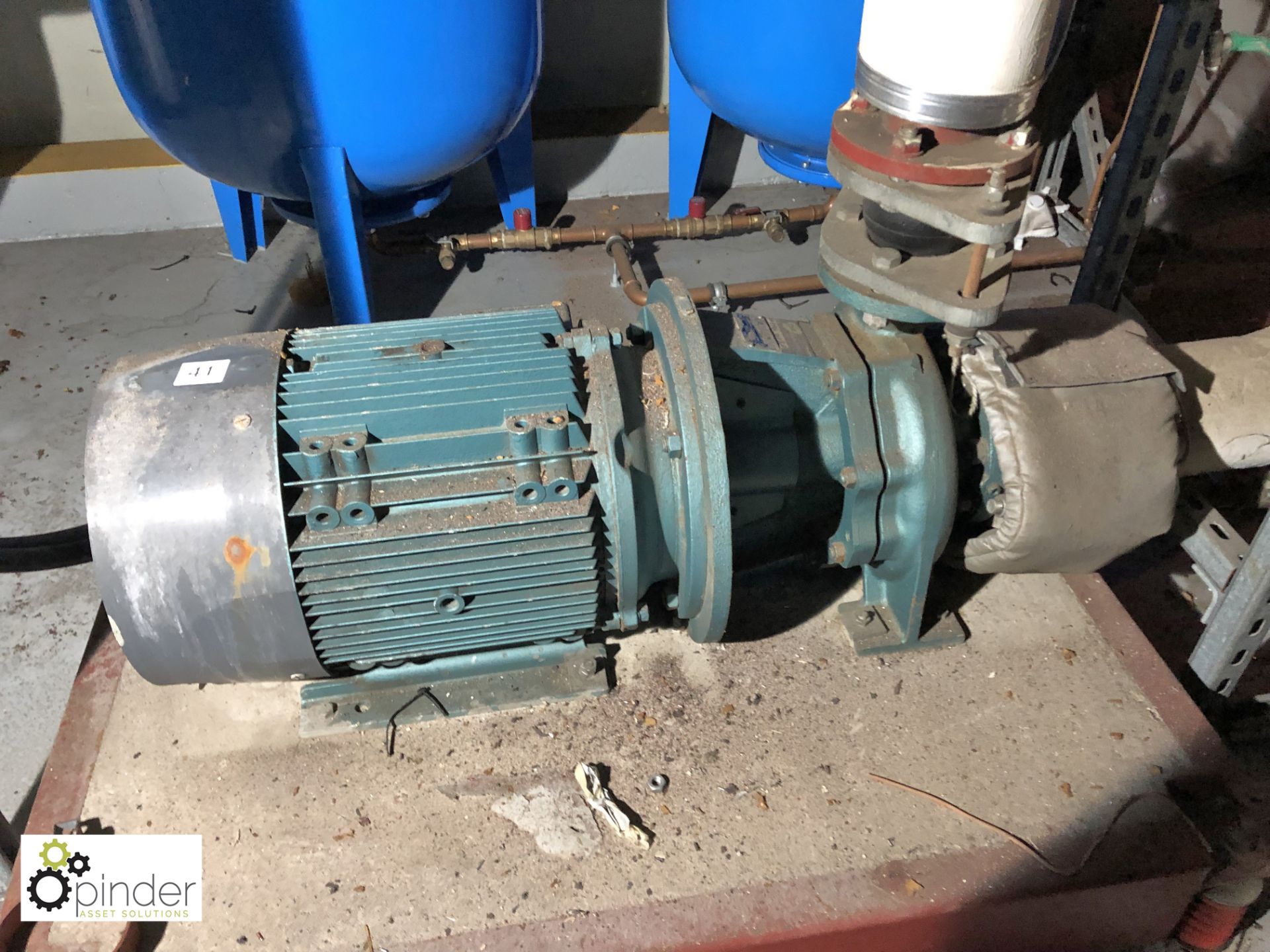 Holden & Brooke Pump Set with Brook Hansen electric motor (please note there is a lift out charge of - Image 2 of 2