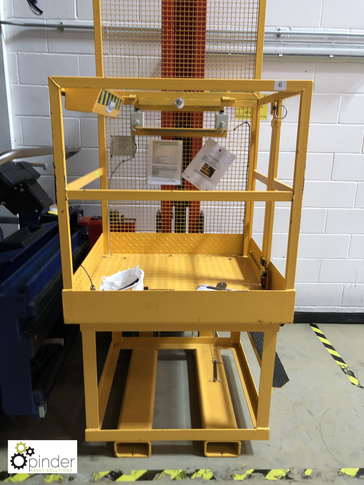 Kaup T197 Forklift Truck Man Cage Attachment, 300kg capacity (please note there is a lift out charge - Image 3 of 5