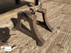Pair cast iron Grinding Wheel Stands, to centre shelf