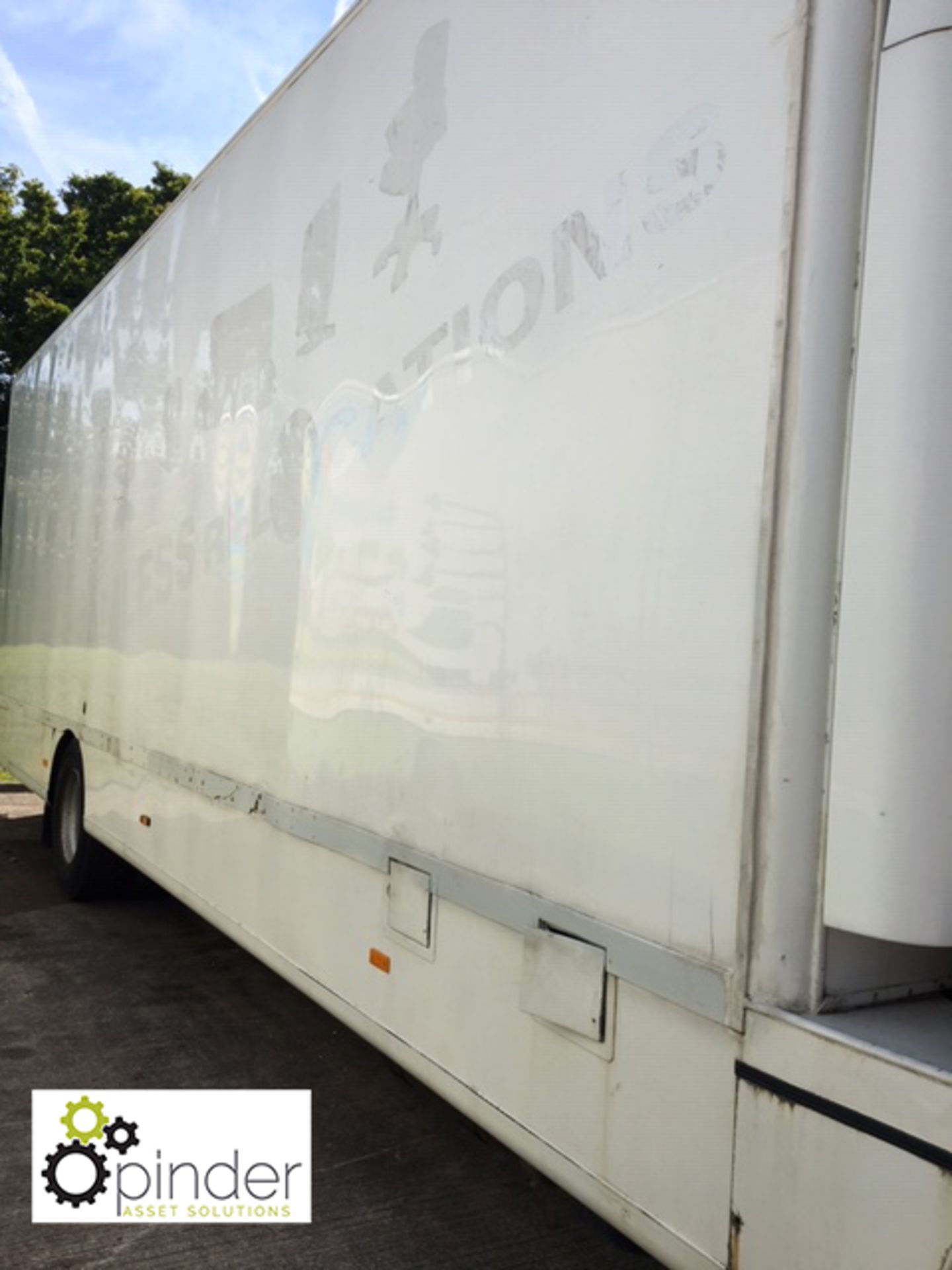 Renault Midlum Removal Van, 18000kg gross, with D - Image 5 of 11