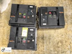 3 Merlin Gerin Masterpact M08H1 Circuit Breakers, 800amp (please note there is a lift out charge