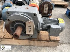 SEW Eurodrive Geared Motor, 0.55kw (please note there is a £5 plus VAT lift out charge on this lot)