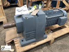 SEW Eurodrive R97PR3132M4 Geared Motor, 5.5kw, unused (please note there is a £5 plus VAT lift out