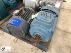 2 various Electric Motors, comprising 7.5kw and 4kw (please note there is a £5 plus VAT lift out