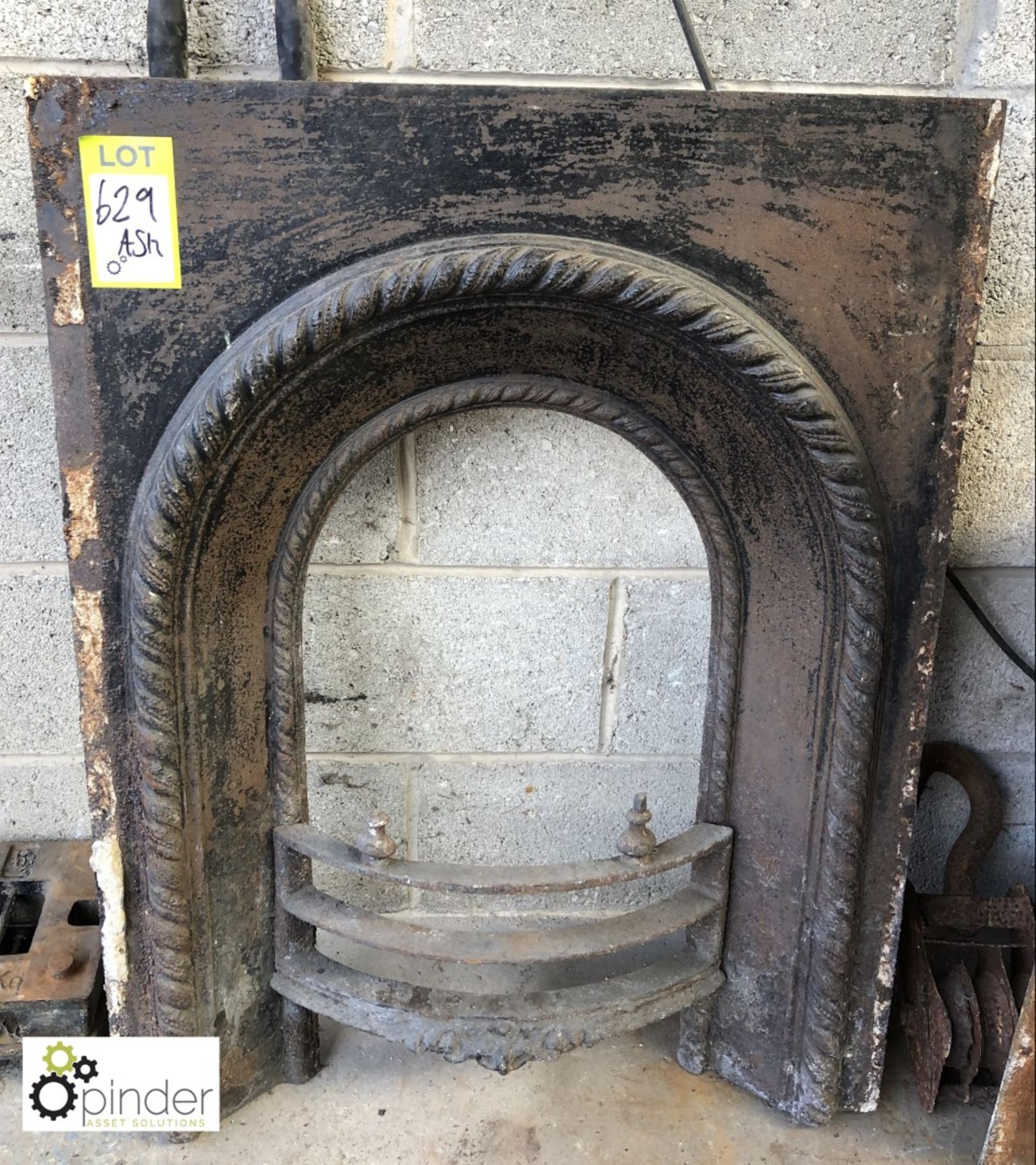 Arched Fireplace Insert, 710mm tall x 920mm wide (