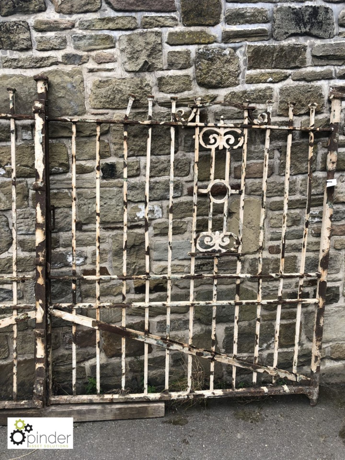 Pair of Edwardian wrought iron blacksmith made Gates, 3100mm total wide x 1700mm tall - Image 3 of 3