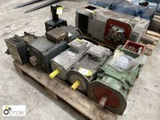 4 various DC Motors and Lenze Gearbox, to pallet