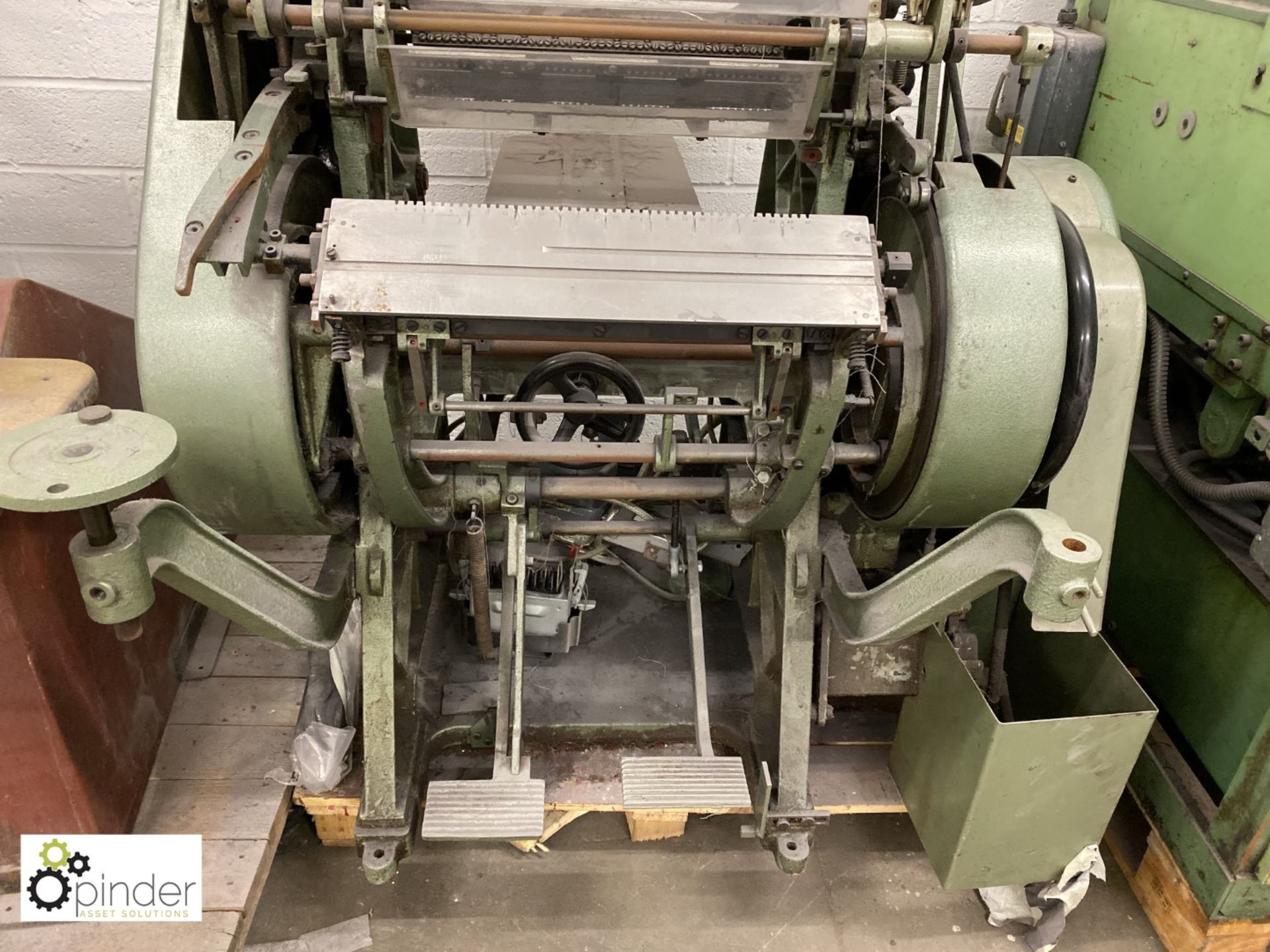 Muller Martini FD/3253 16-head Stitcher, serial number 9.32693A613 (this lot is located in - Image 3 of 5