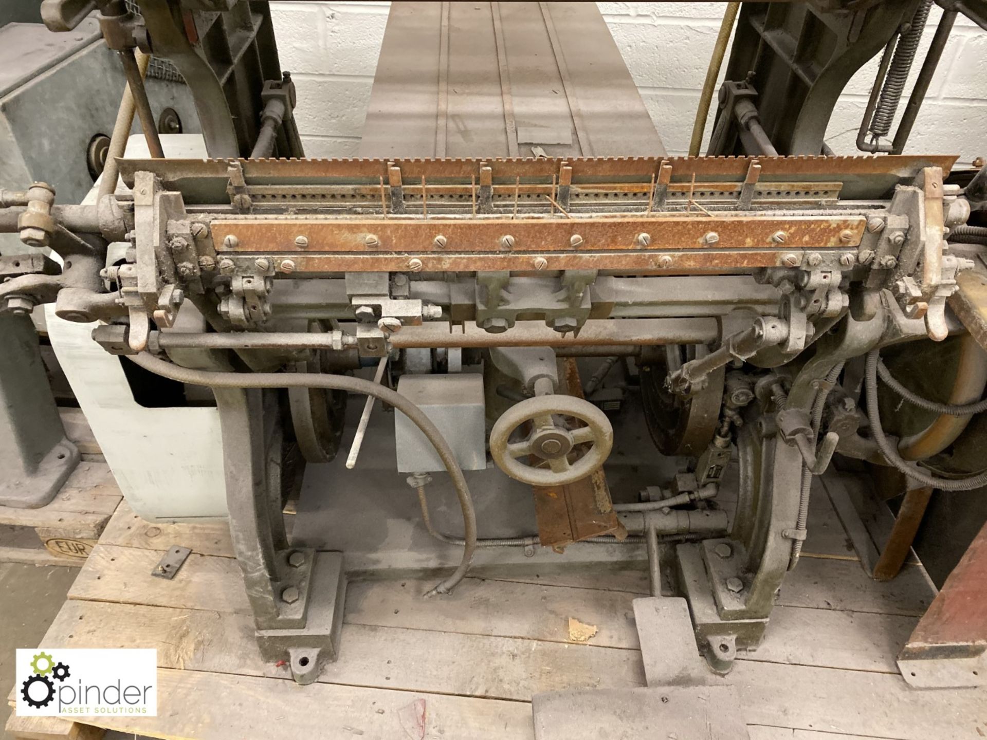 Martini 18-head Stitcher (this lot is located in Penistone) - Image 3 of 5
