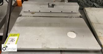 Muro GPL220TM Plate Punch (this lot is located in Penistone)