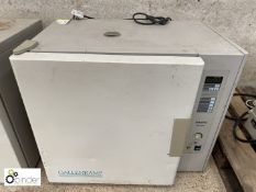 Sanyo OMT Laboratory Oven (please note there is a lift out fee of £10 plus VAT on this lot)