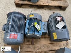 3 various Electric Motors, 5.5kw, 4kw, 5.5kw (please note there is a lift out fee of £10 plus VAT on