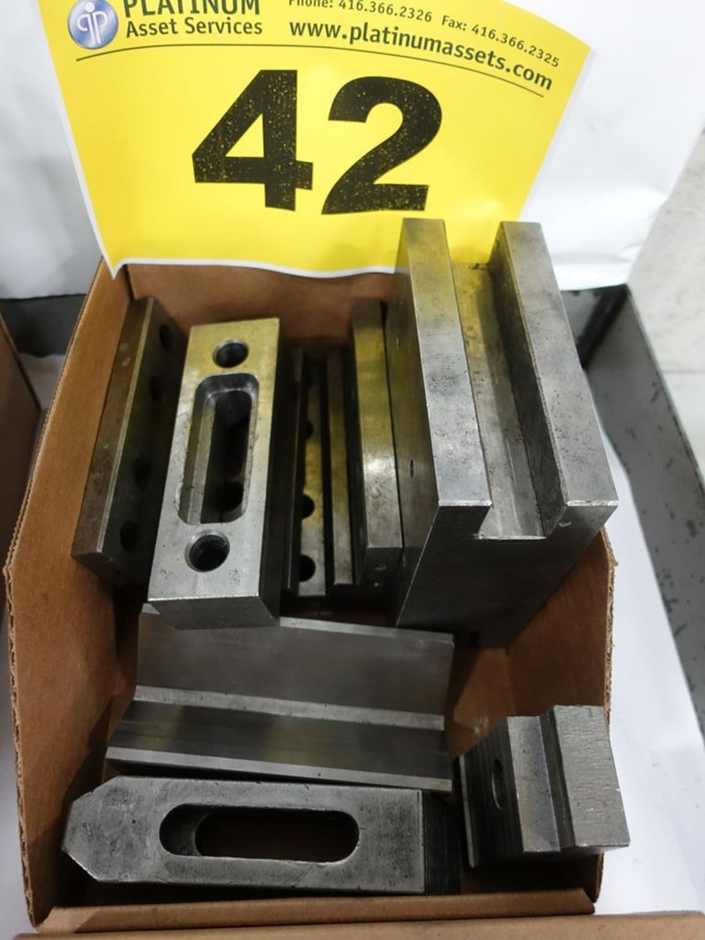 LOT OF ASSORTED CLAMPS AND SPACERS - Image 4 of 5