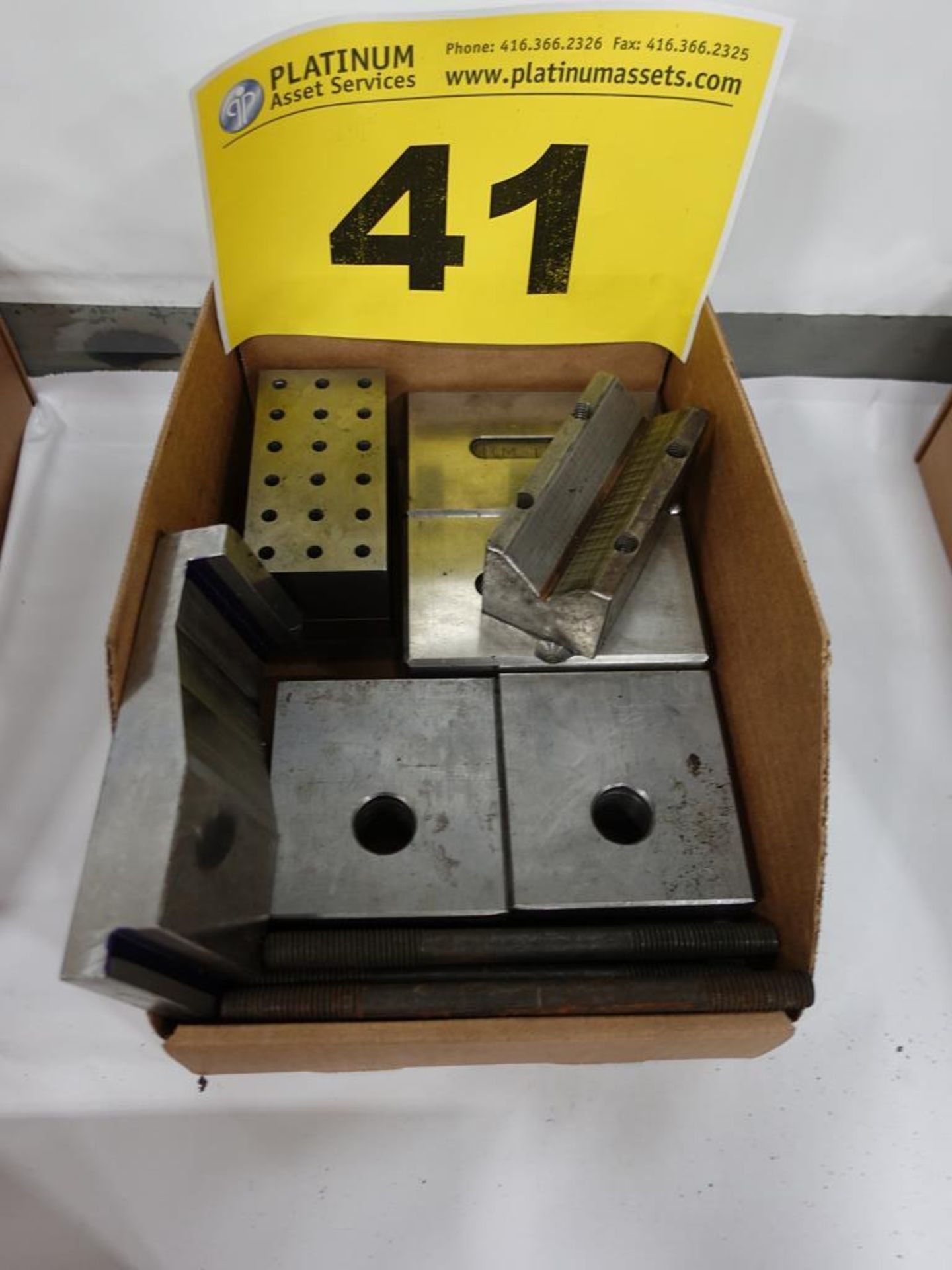 LOT OF ASSORTED CLAMPS AND SPACERS - Image 4 of 4
