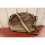 Austin Messenger Bag Leather Savage 39 X 11 X 27cm