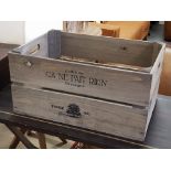 Apple Crate Organise your home and keep it clean with the Vintage Style Apple Crate. This chic and