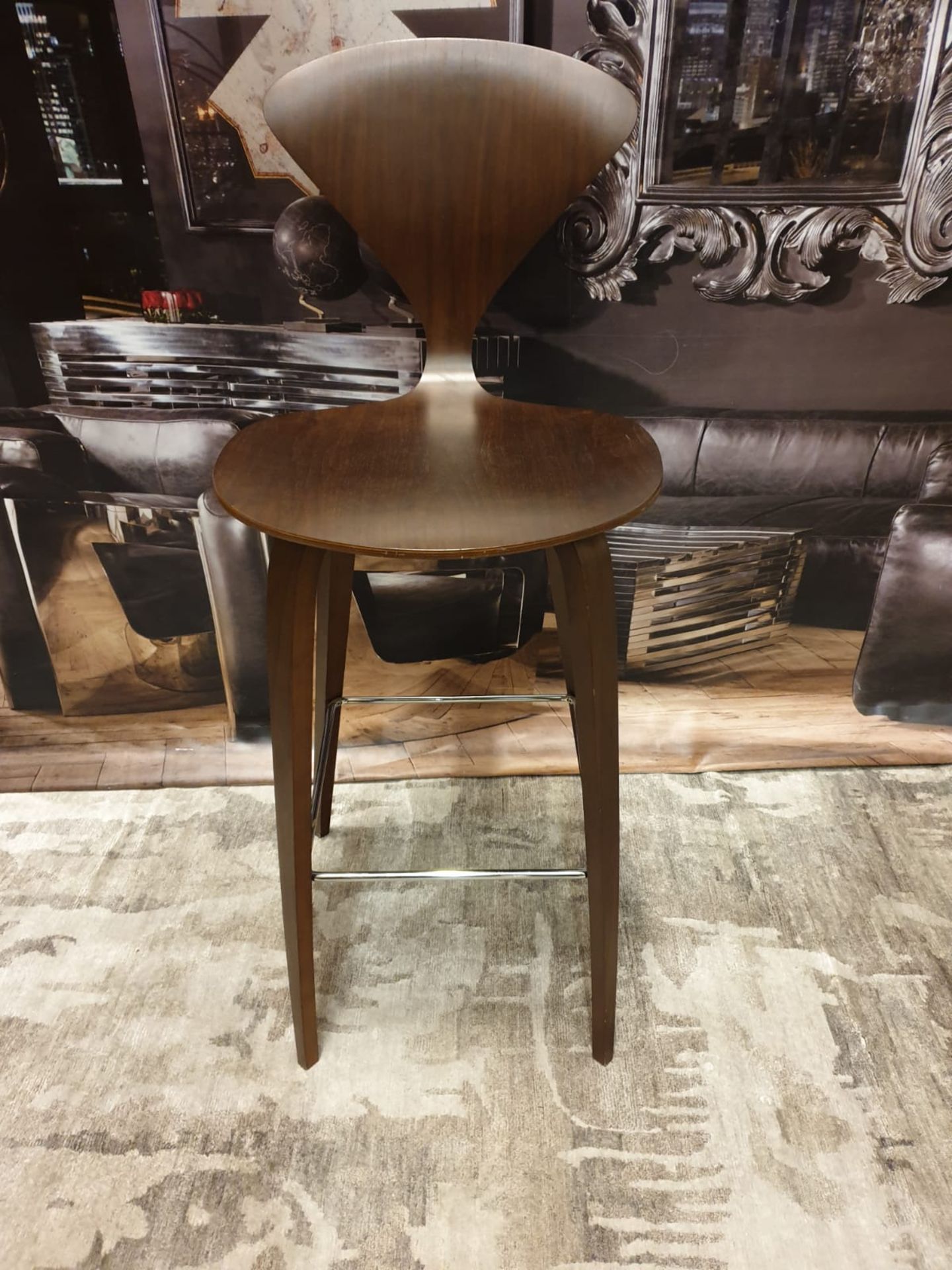 3 X Cherner Style Walnut Retro Bar Stool 43 X 43 X 107