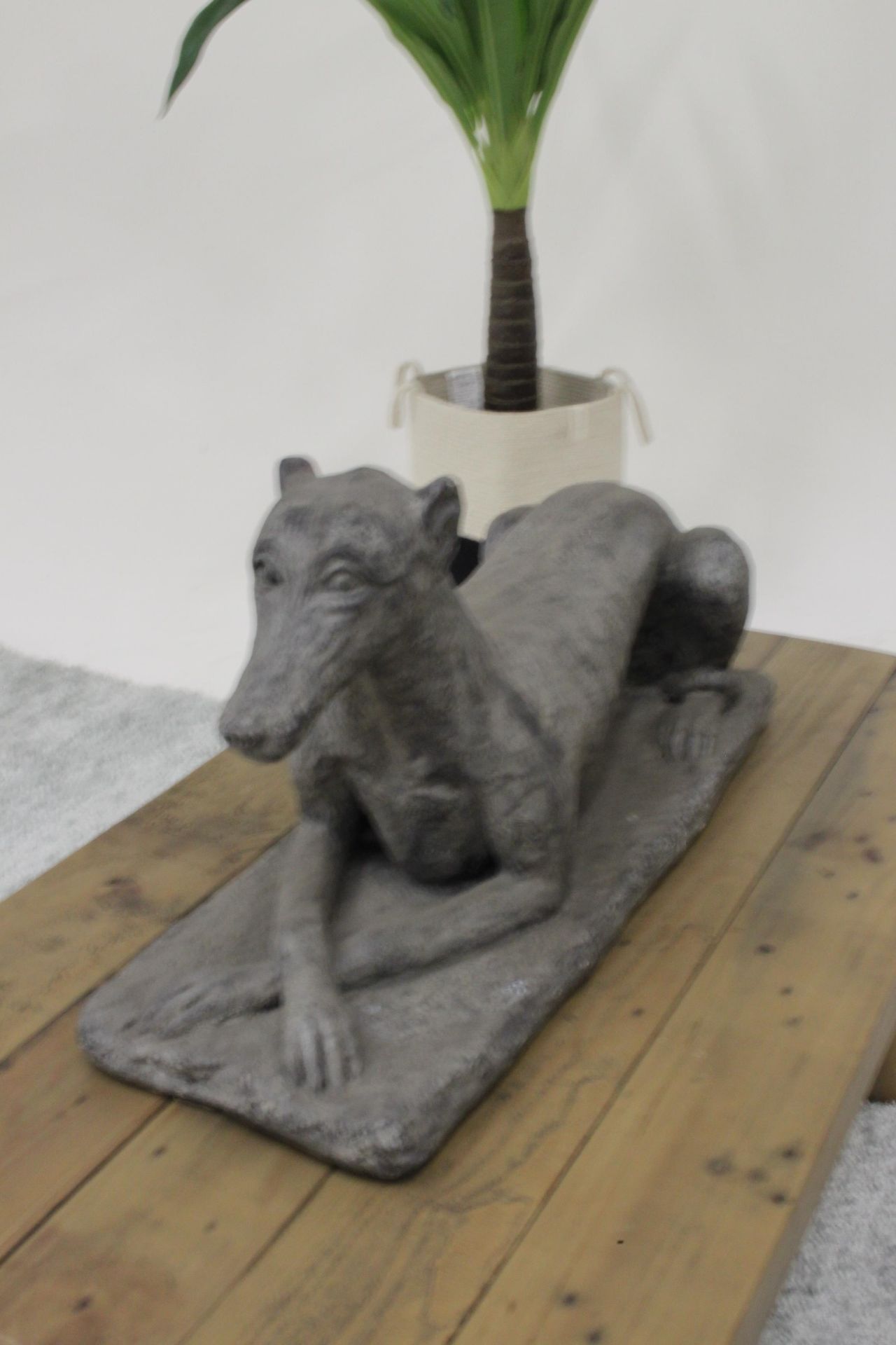 Set Of 2 Lying Dog Cast Resin Statues That Look Amazing 60 X 21 X 30cm (Loc Grc49)