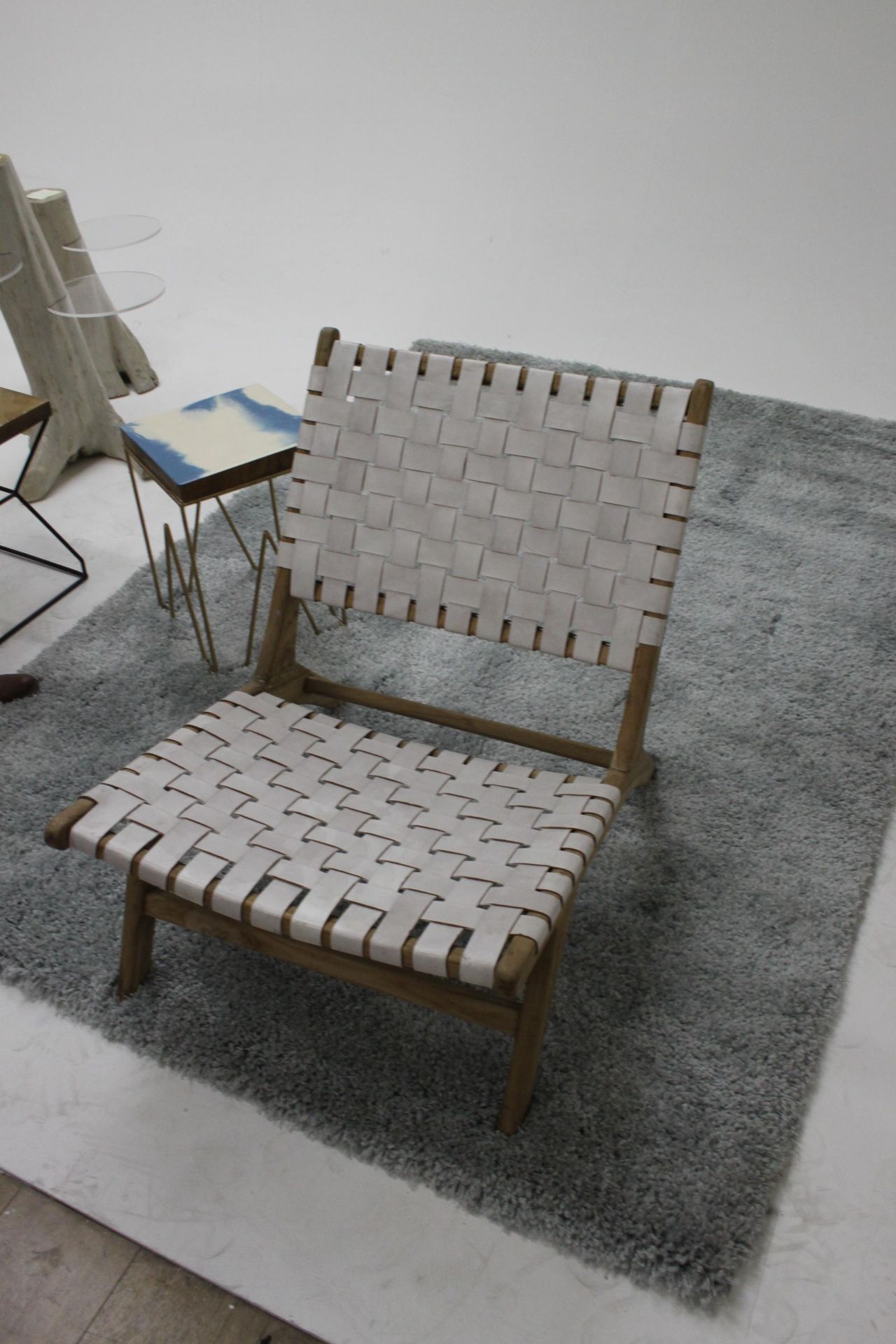 White Woven Leather Lazy Chair Contemporary Leather Lazy Arm Chair High Quality Modern Design