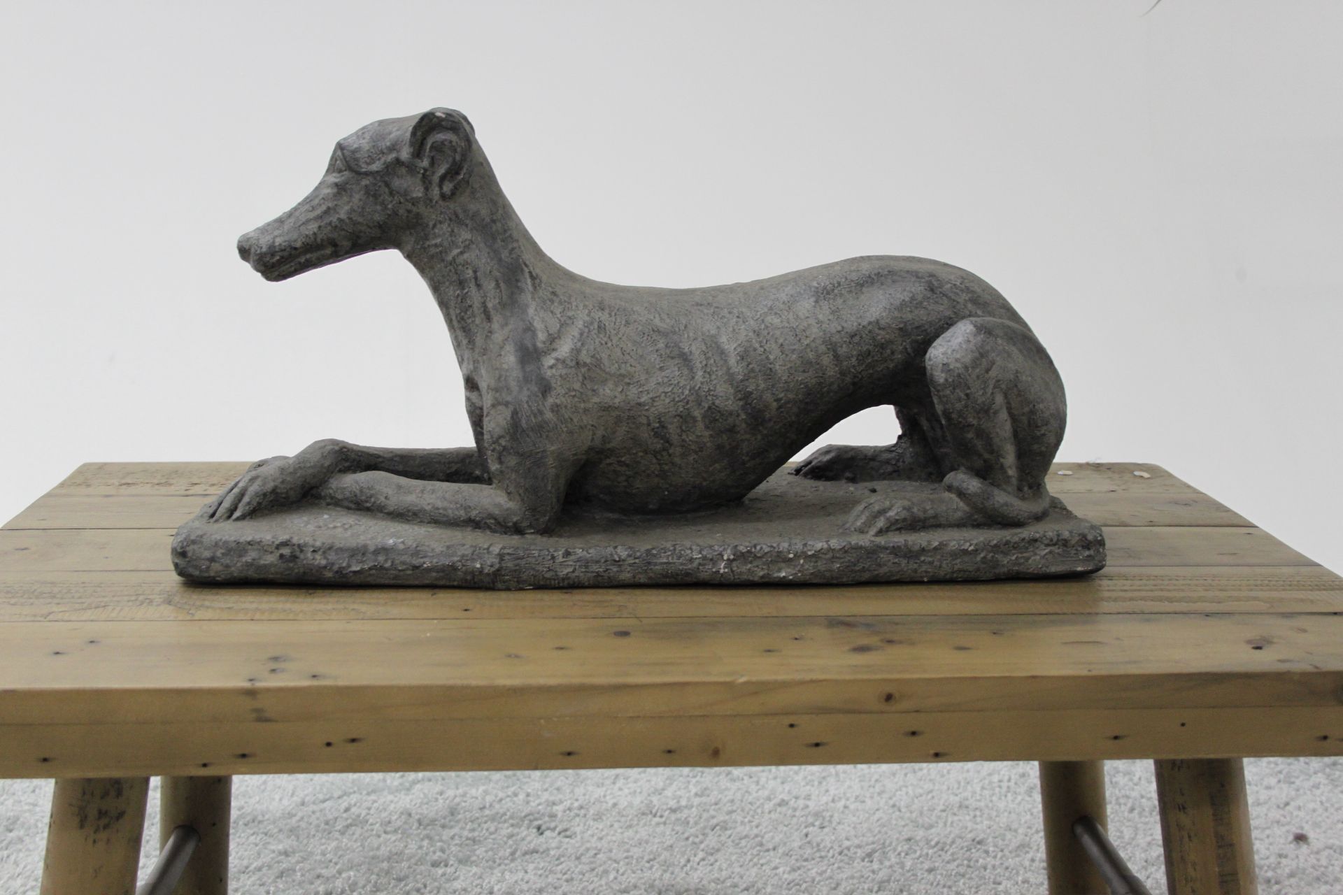 Set Of 2 Lying Dog Cast Resin Statues That Look Amazing 60 X 21 X 30cm (Loc Grc49) - Image 3 of 3