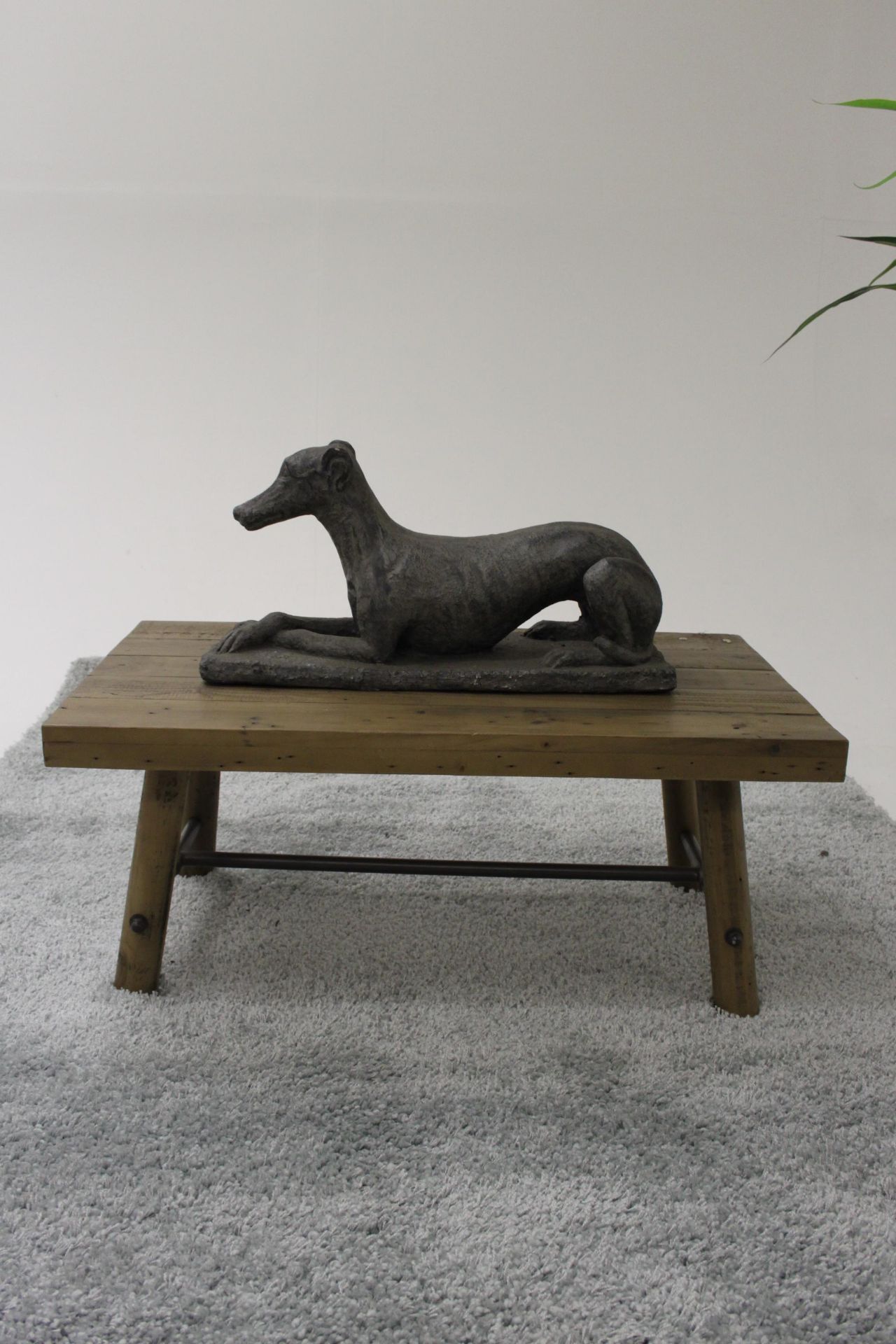 Set Of 2 Lying Dog Cast Resin Statues That Look Amazing 60 X 21 X 30cm (Loc Grc49) - Image 2 of 3