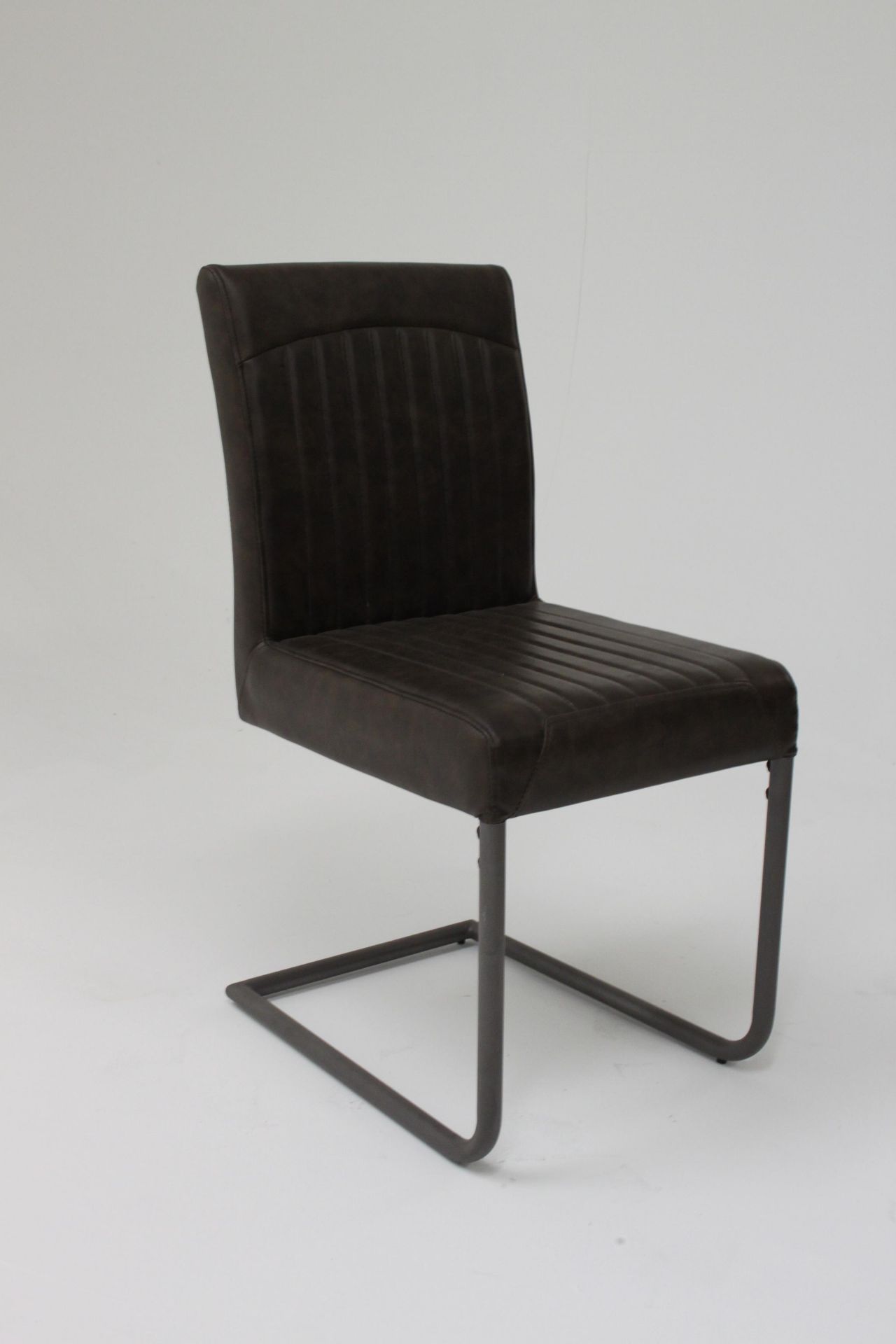 Capri Chair Chestnut Deep Padding With A Shapely Backrest Makes It Really Comfortable 43 5 X 57 X