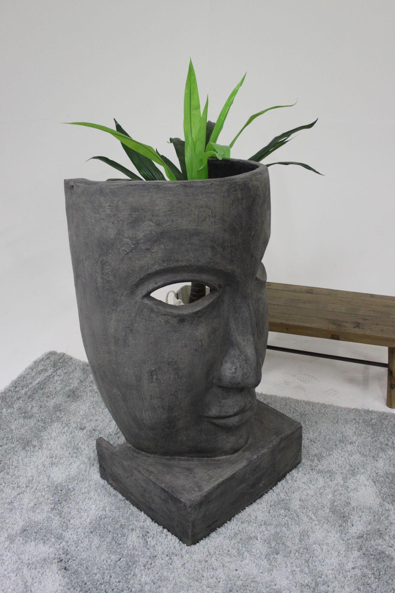 Large Concrete Mask Floor Standing This Sculpture Will Look Just As Impressive When Displayed - Image 3 of 3