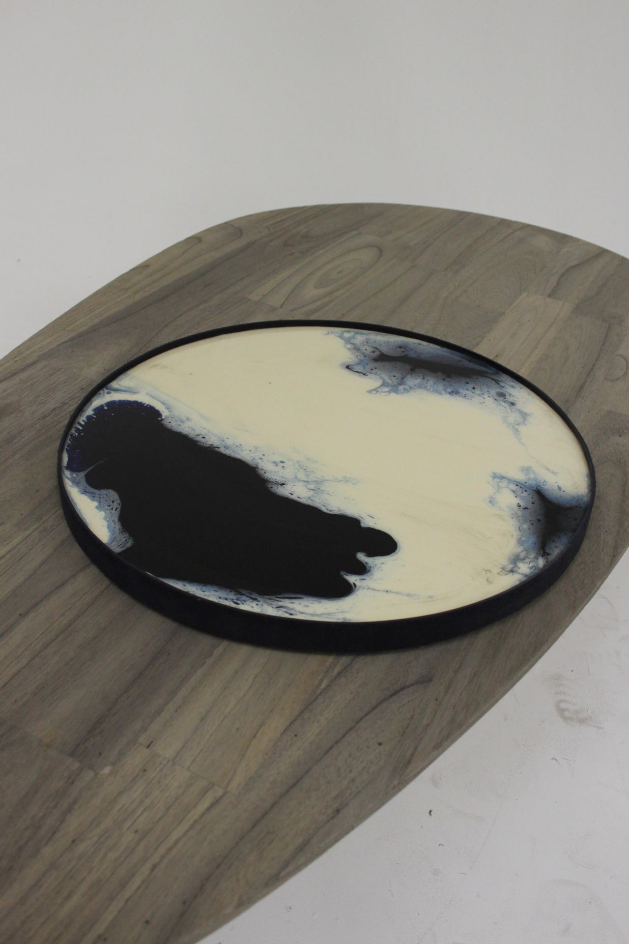 Blanc & Bleu Large Round Resin Tray Create A Stylish Interior Look With This Overlapping Tray It - Image 2 of 3