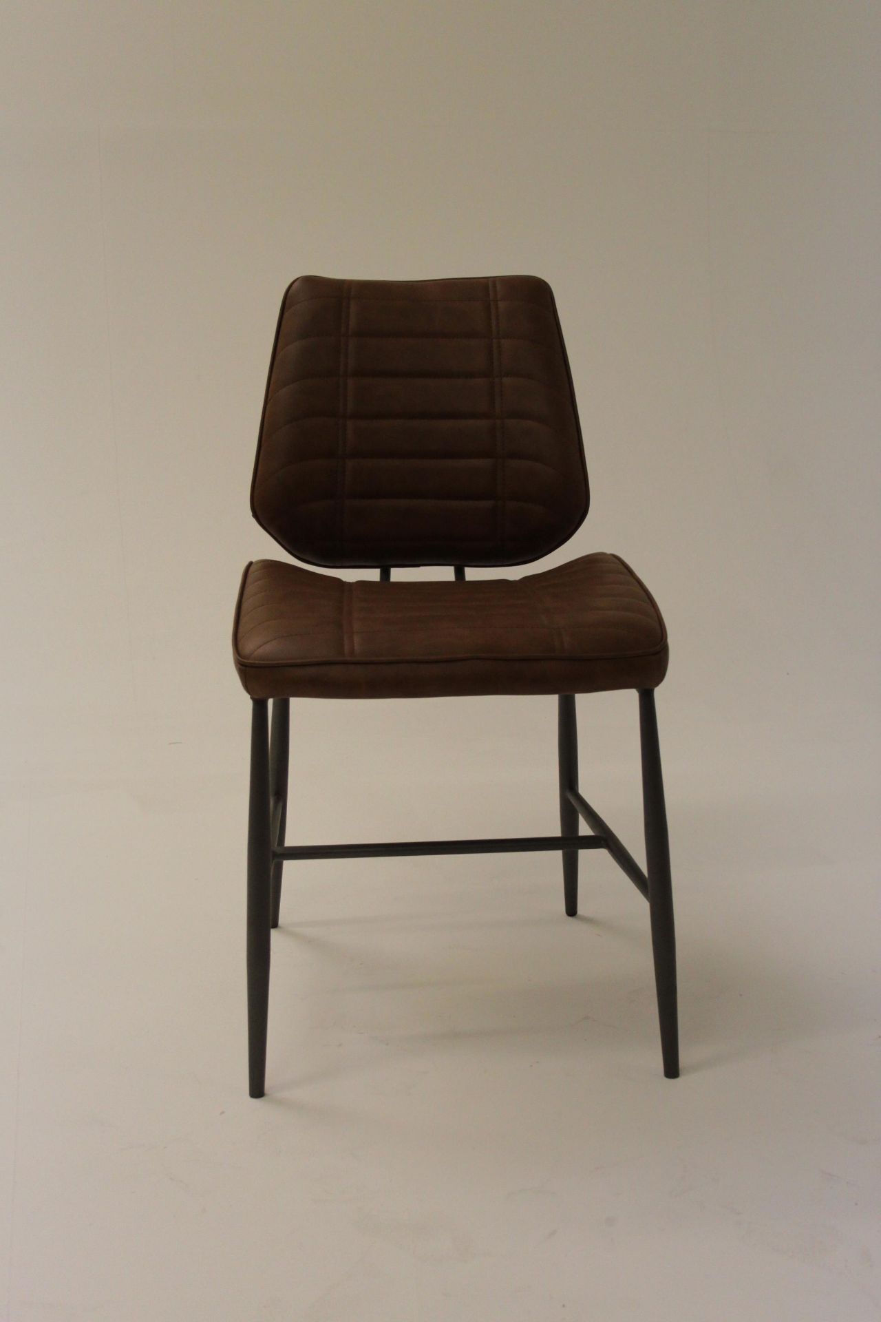 Cortina Chair Tan Inspired By Classic Car Seat Design These Chairs A Modern Stylish Appeal High