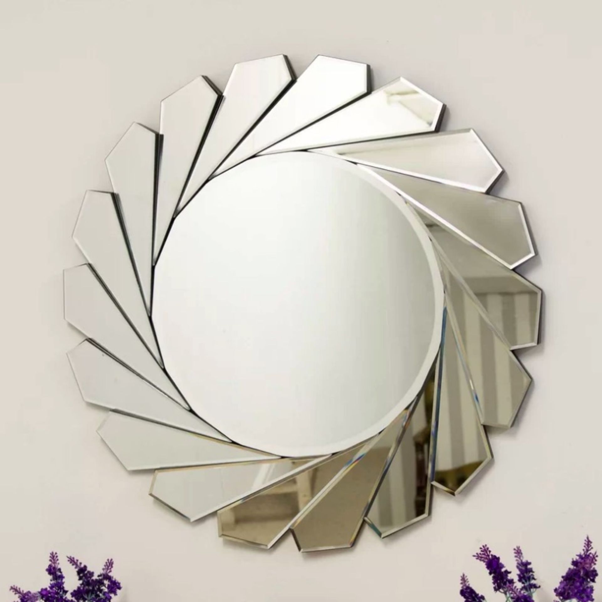 Accent Mirror Create a streamlined style thatâ€™s uniquely yours with this stunning sunburst