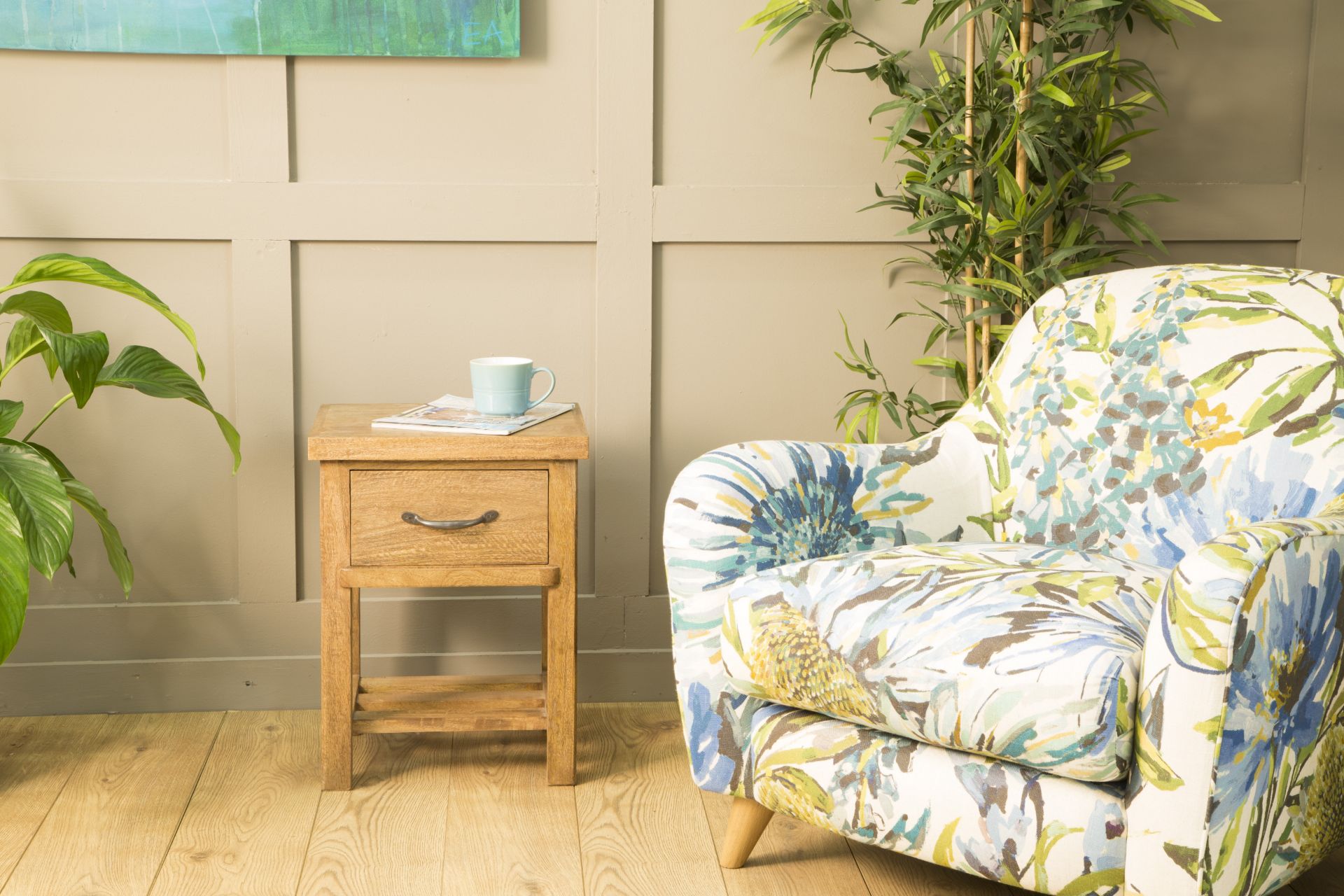 A Pair of Soho Solid Wood Side Table / Bedside 1 Drawer whether it leans more towards traditional - Image 2 of 3