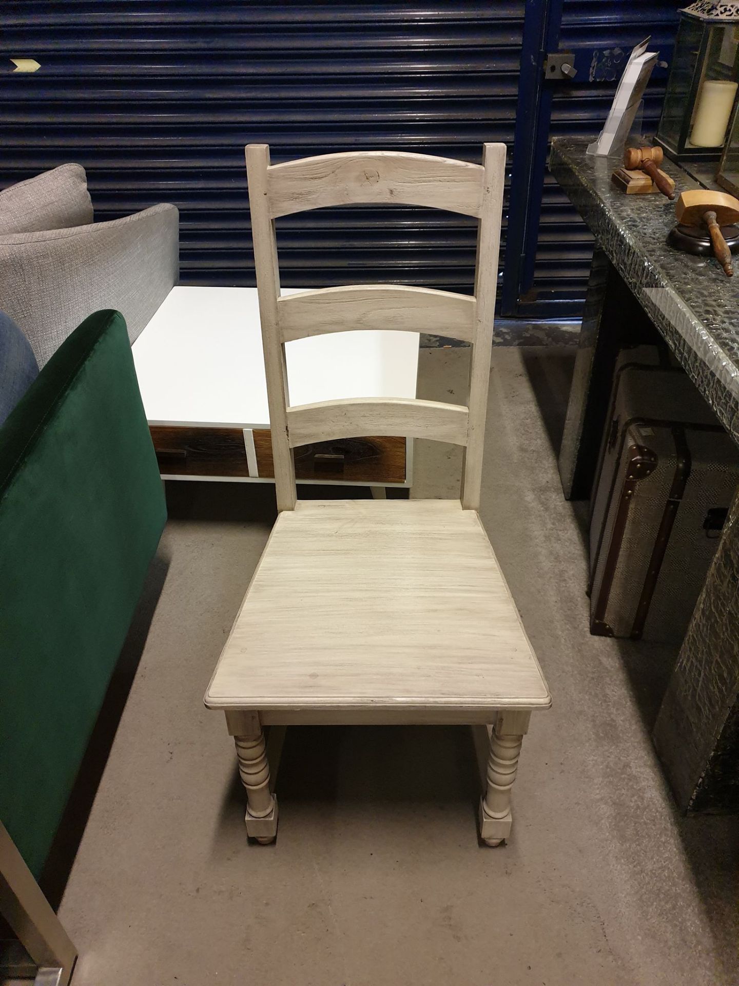 A Pair Of Solid Wood Rustic Pine Farmhouse Dining Chairs 57 X 55 X 108cm (Loc Cob273) - Image 2 of 7