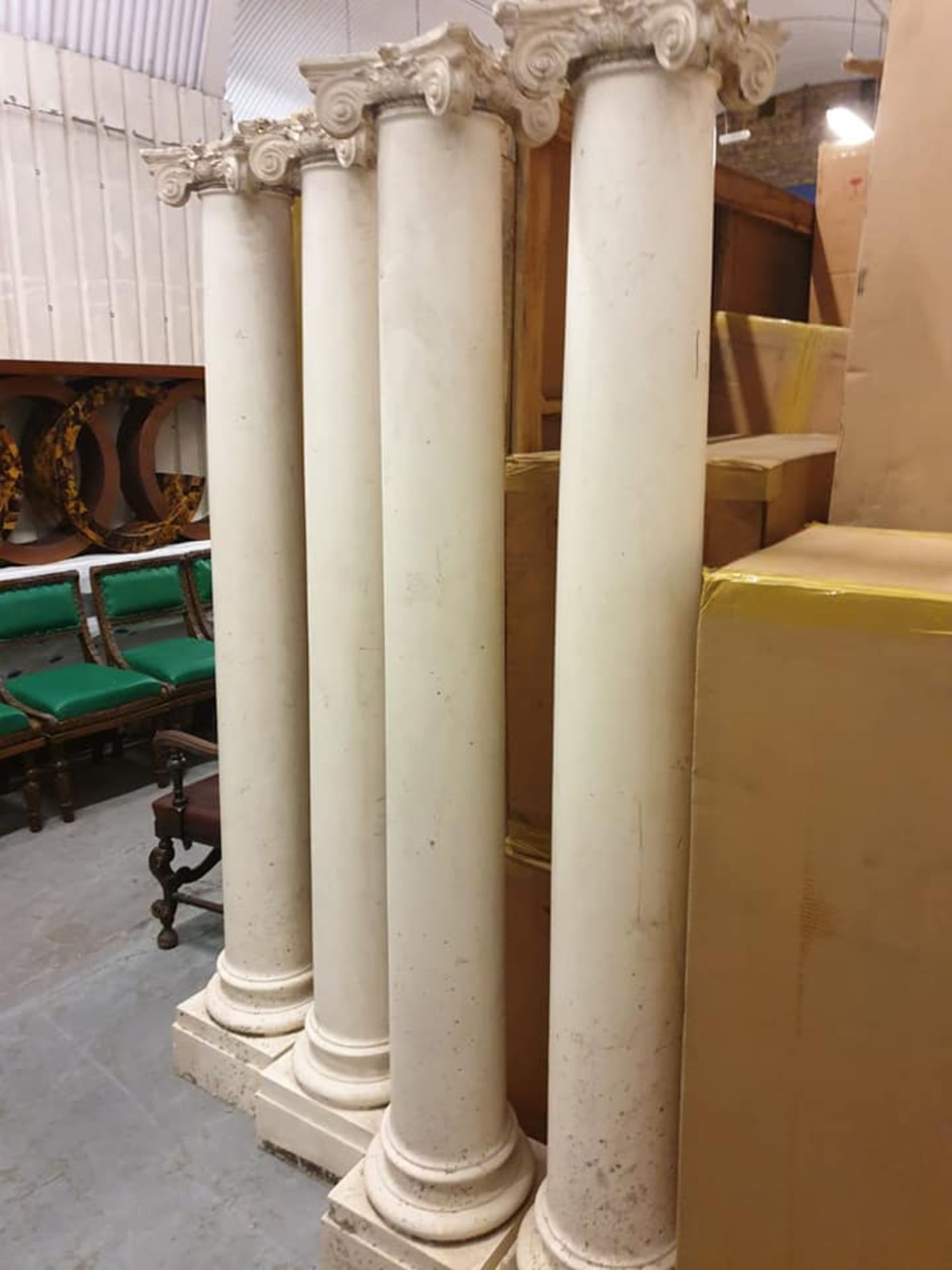 A Set Of 4 x Grecian Style Display Columns Fibreglass Resin Columns That Make A Real Statement 220cm - Image 3 of 3