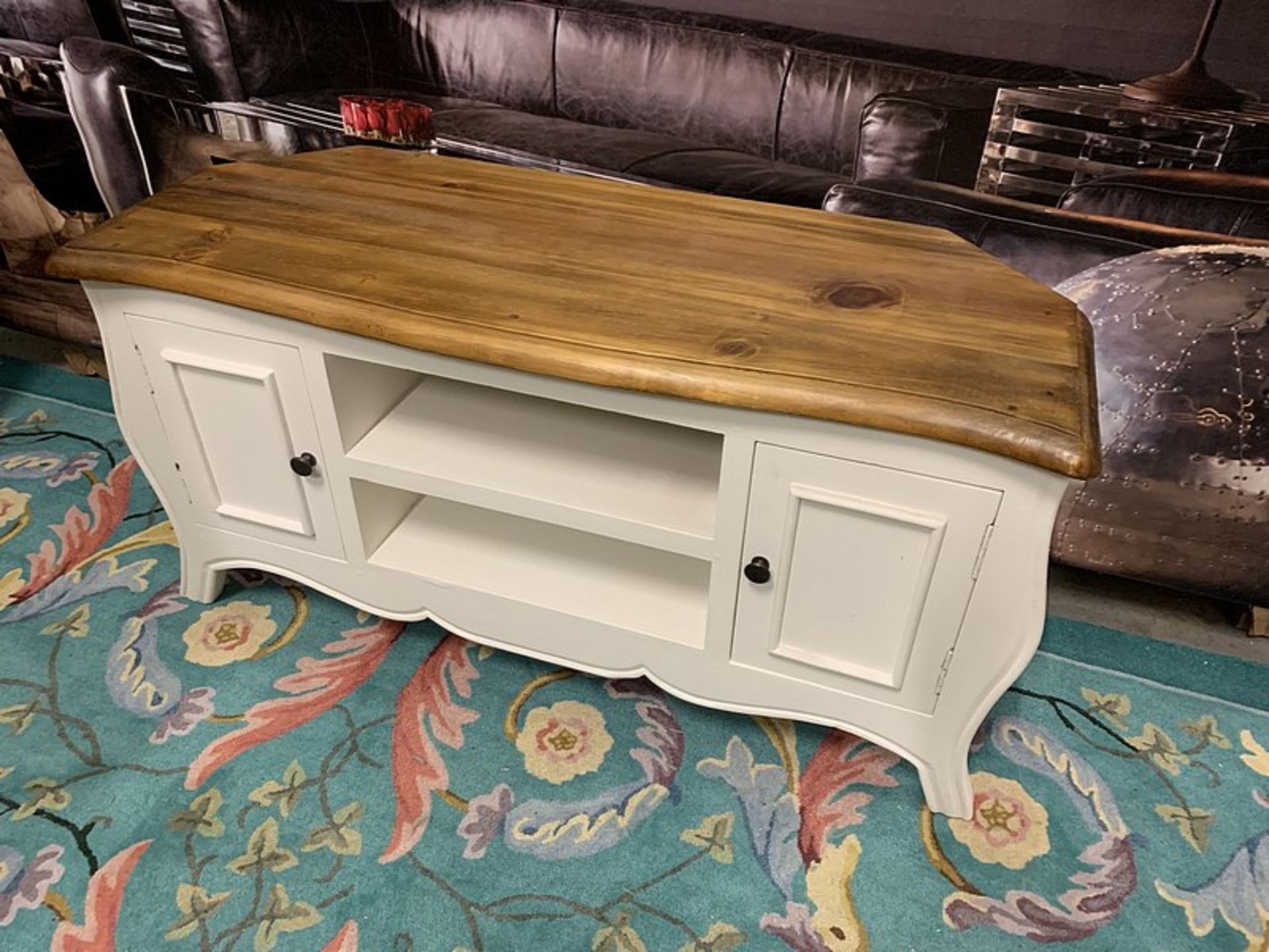 Babete Corner TV Unit White Washed Painted Pine - Image 4 of 4