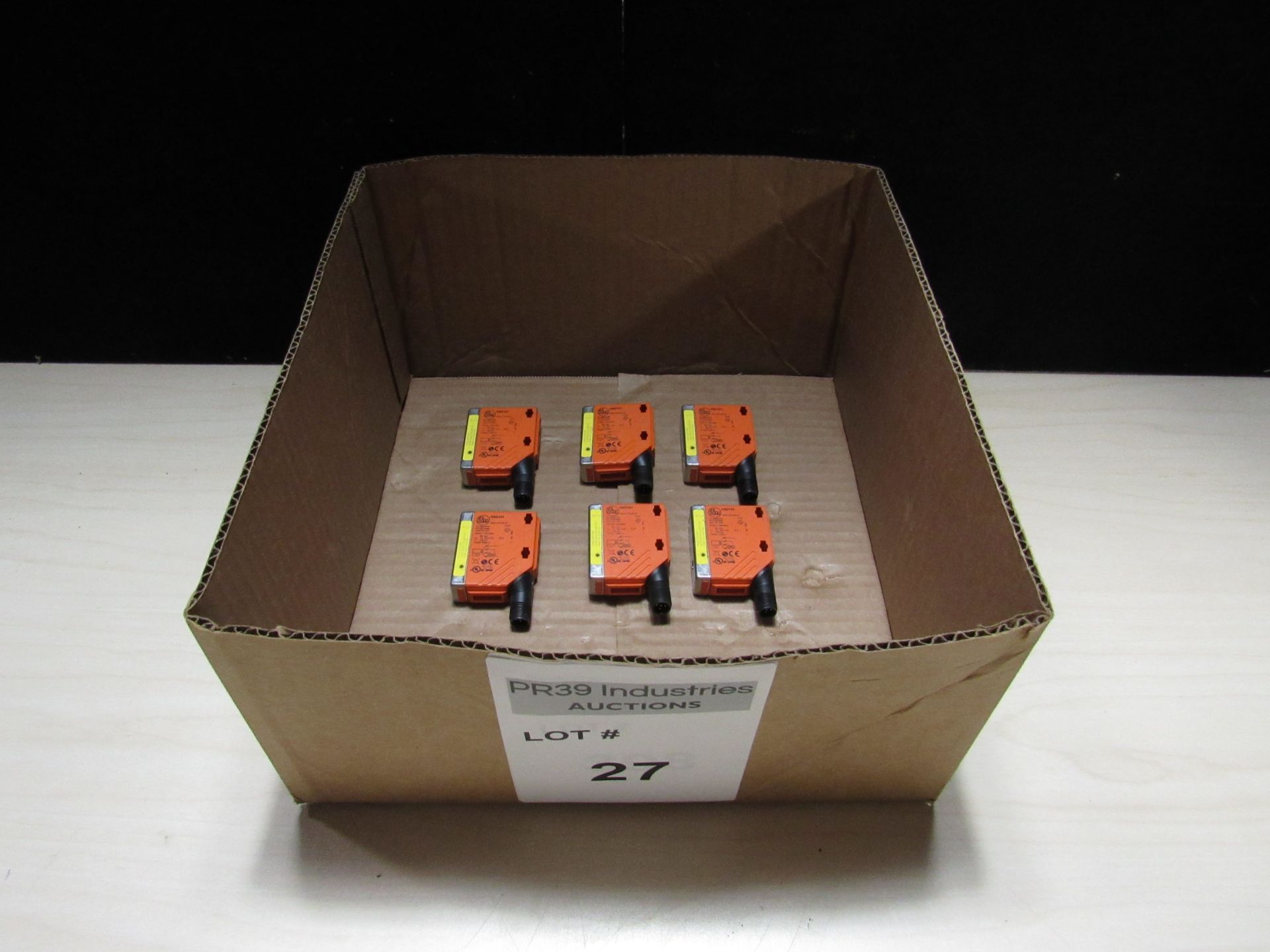 LOT OF 6 IFM O5D101 SENSORS