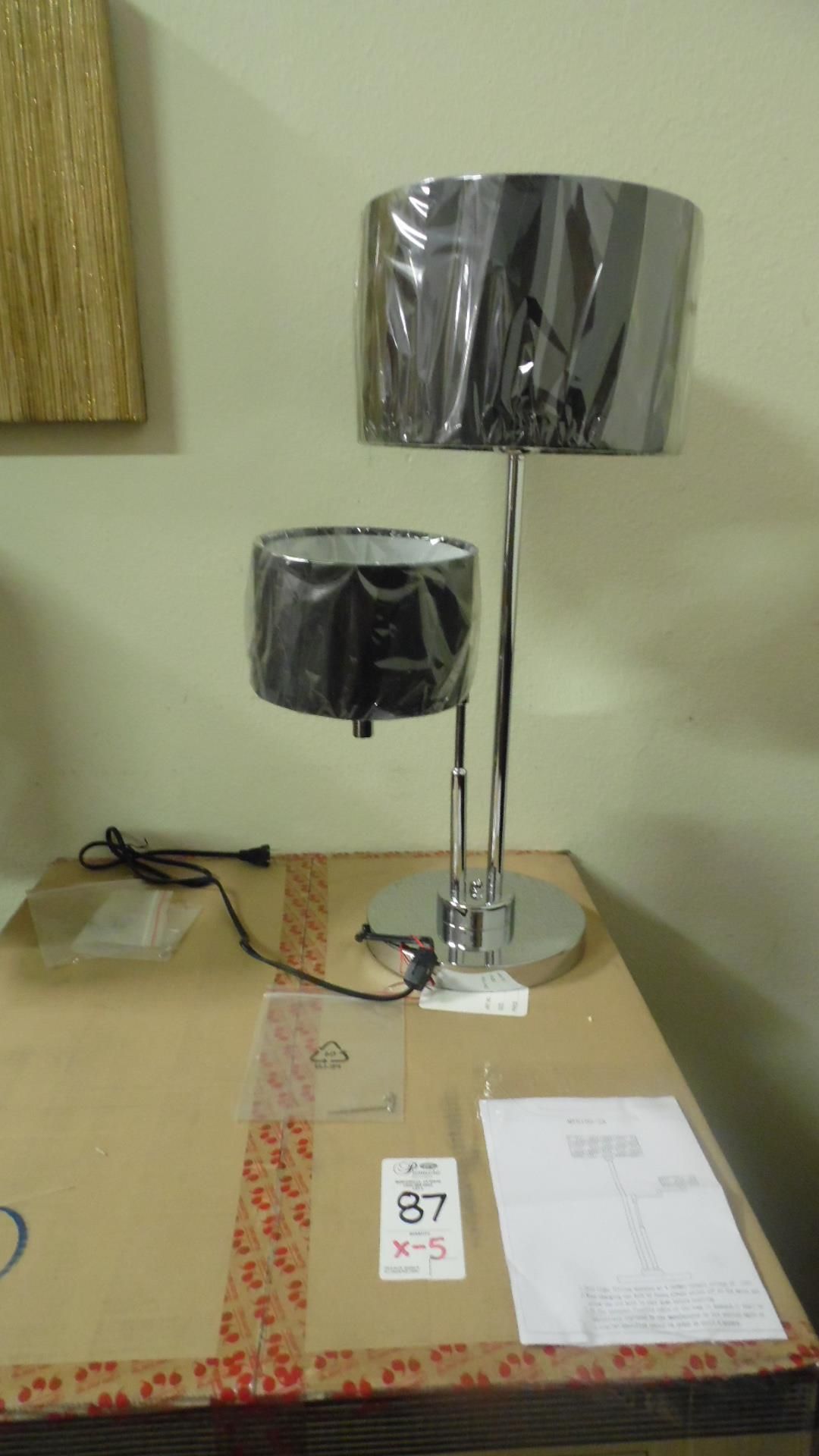 2-SHADE BLACK TABLE LAMPS