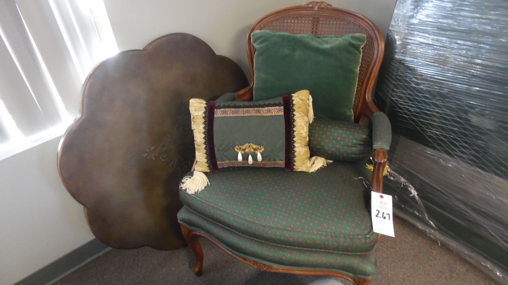 GREEN WICKER ARM CHAIR w/ PILLOWS / TABLE TOP