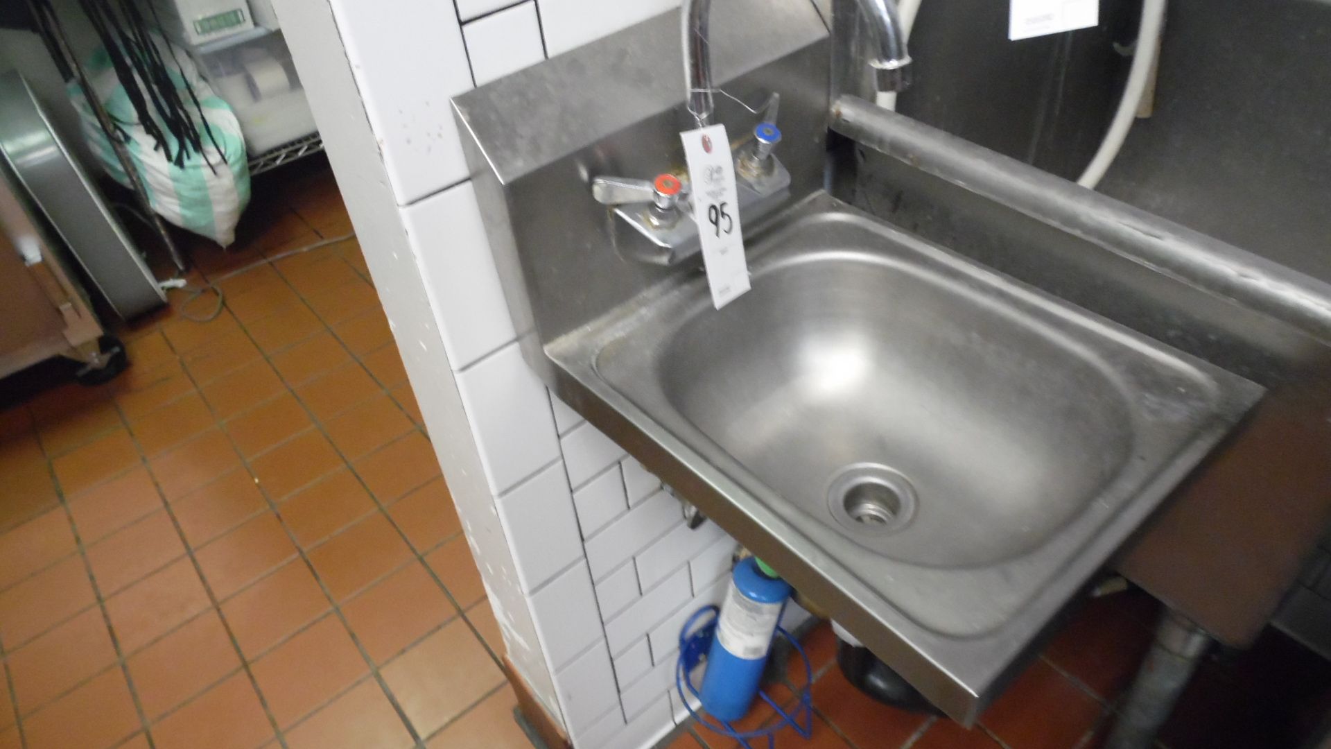 STAINLESS SINK