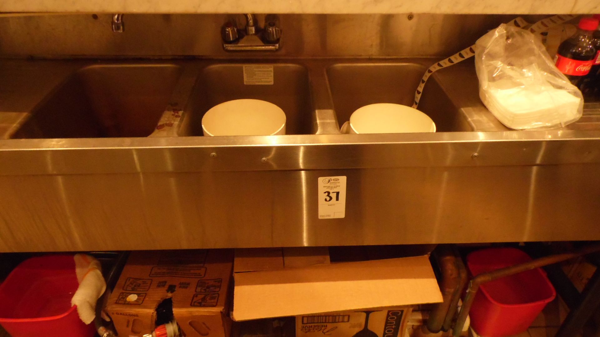 3-COMPARTMENT BAR SINK