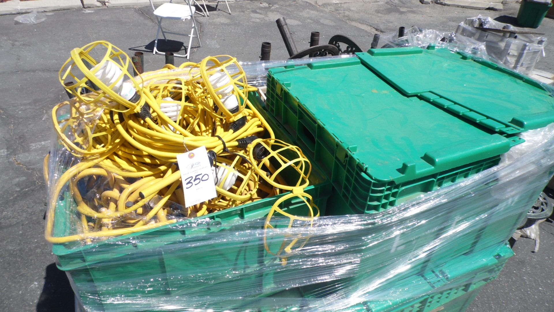 GREEN CONTAINERS & LIGHTING